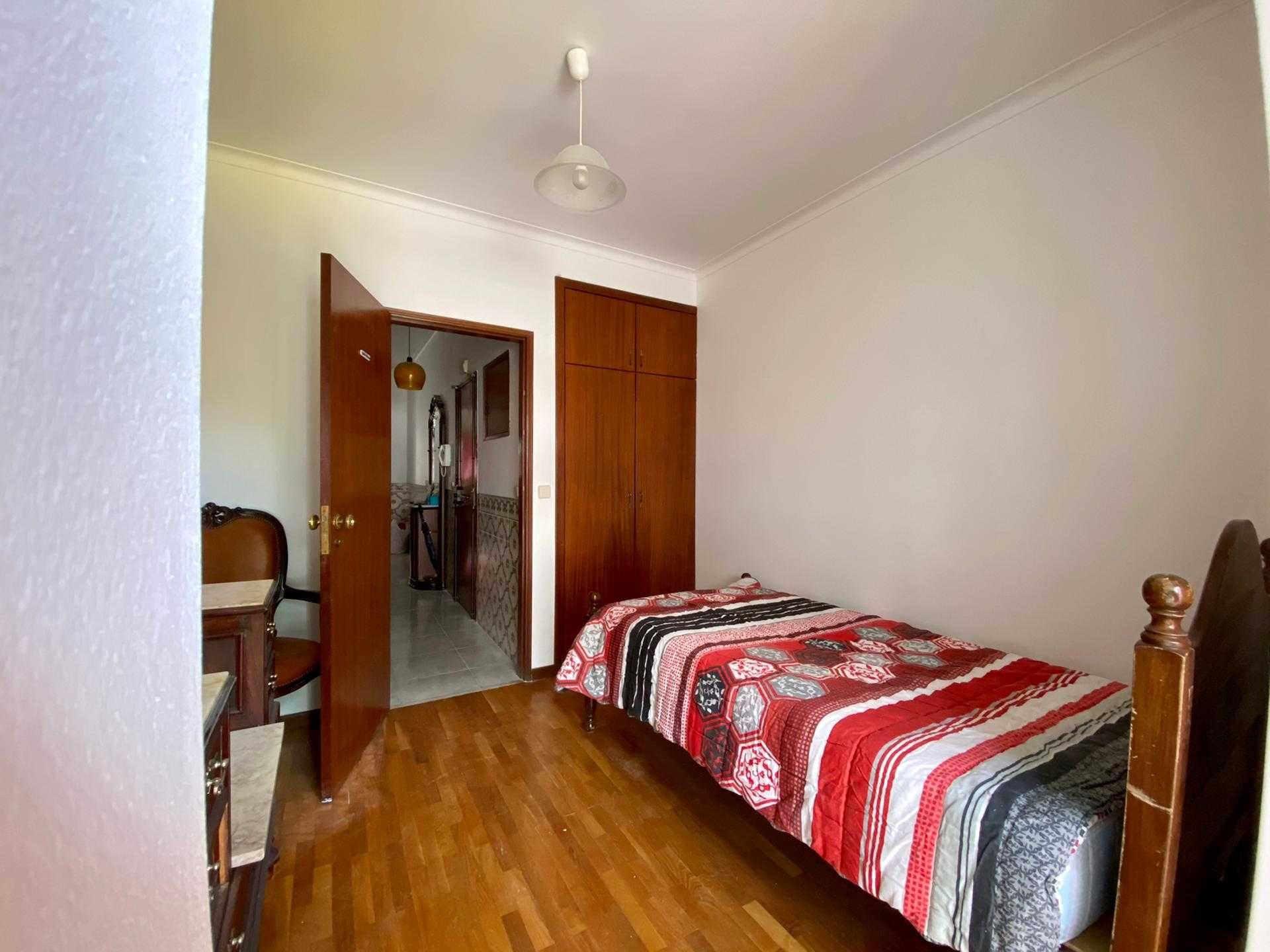 Arrendar apartamento T2+1 em Arroios