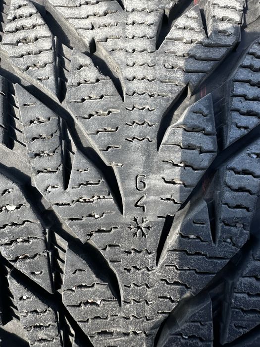 Зимова гума Nokian Hakapelitta r3, 225 55 17.