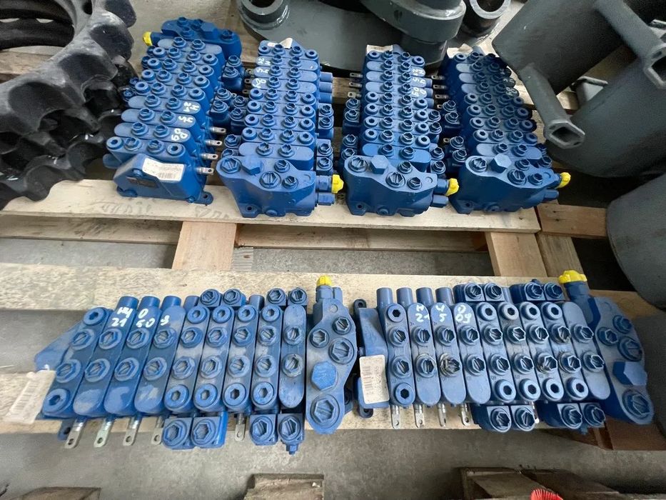 Rozdzielacz hydrauliczny Zawór Kostka Pedał Kramer Allrad Wacker Neuson ładowarki koparki Duży wybór Nowe i Używane!