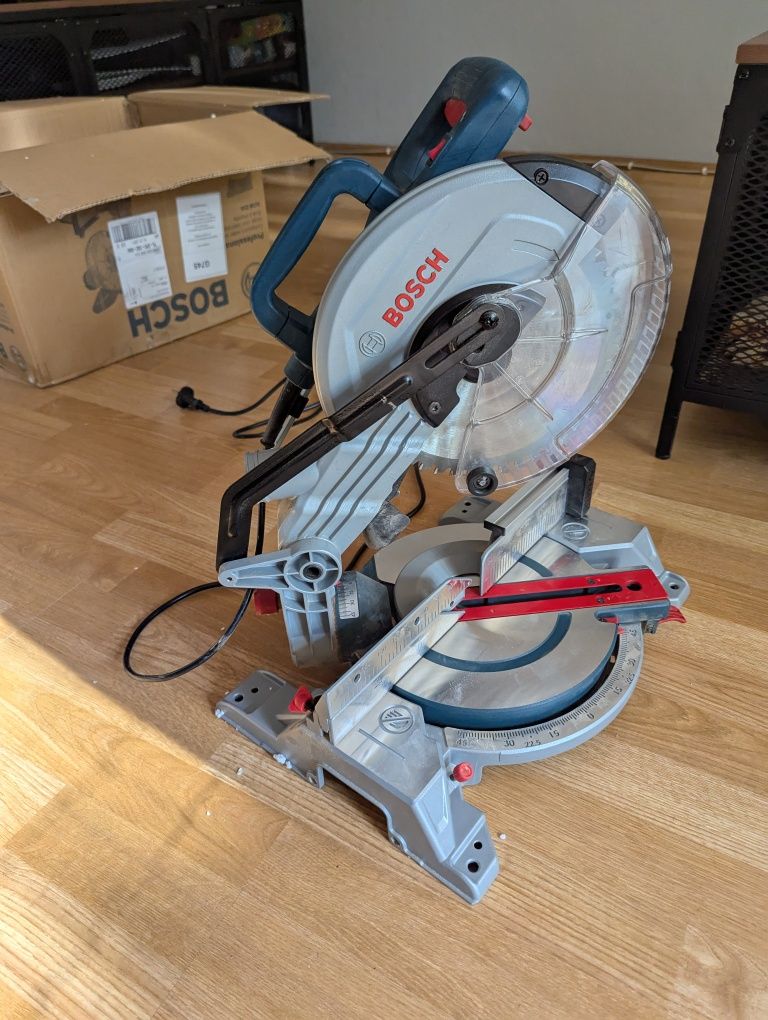 Bosch GCM 216 ukośnica piła ukosowa z laserem