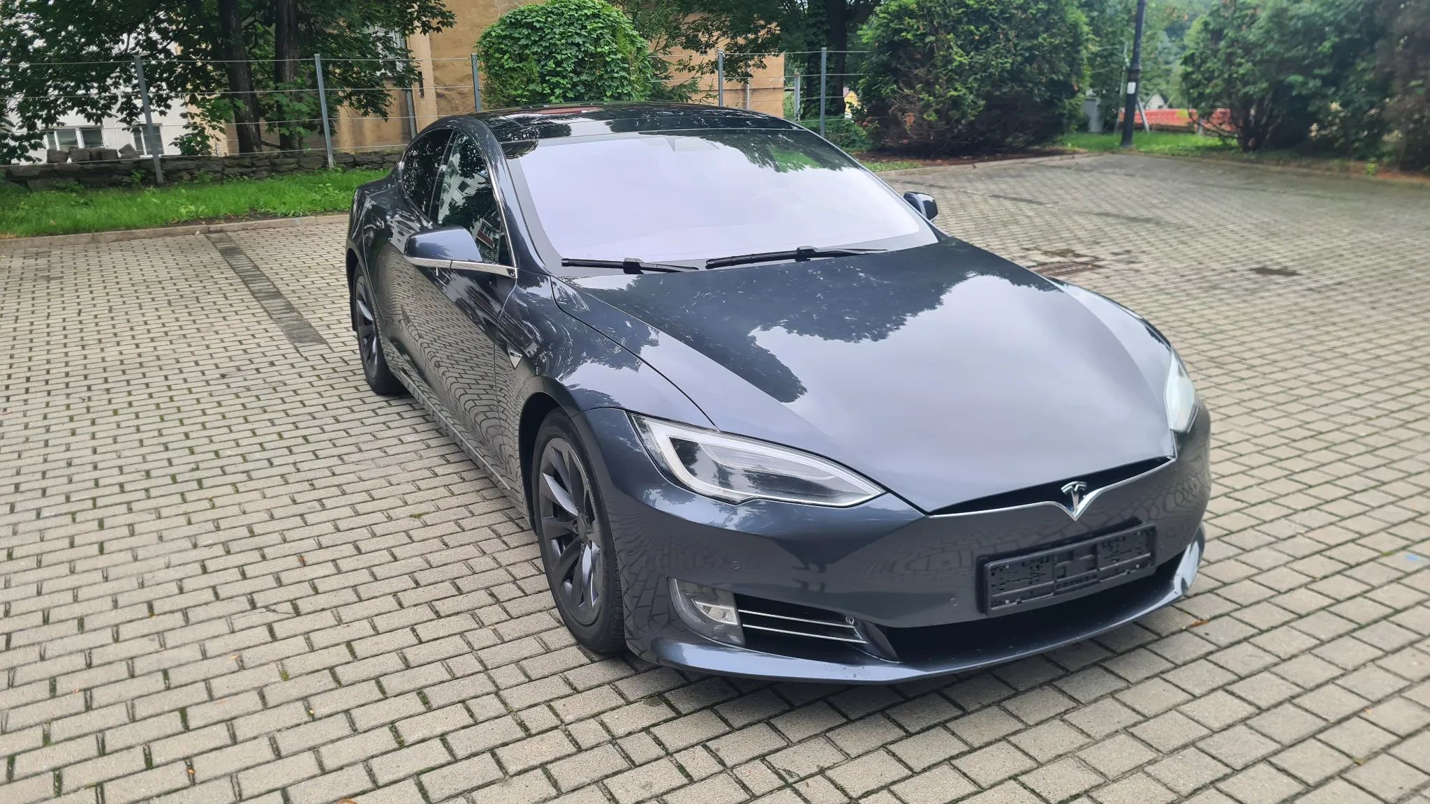 Tesla Model S Model S 75D z darmowym ladowaniem, pakiet zimowy, Przyciemniane szyby