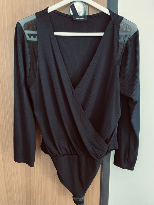Body preto com pornenor de transparência
