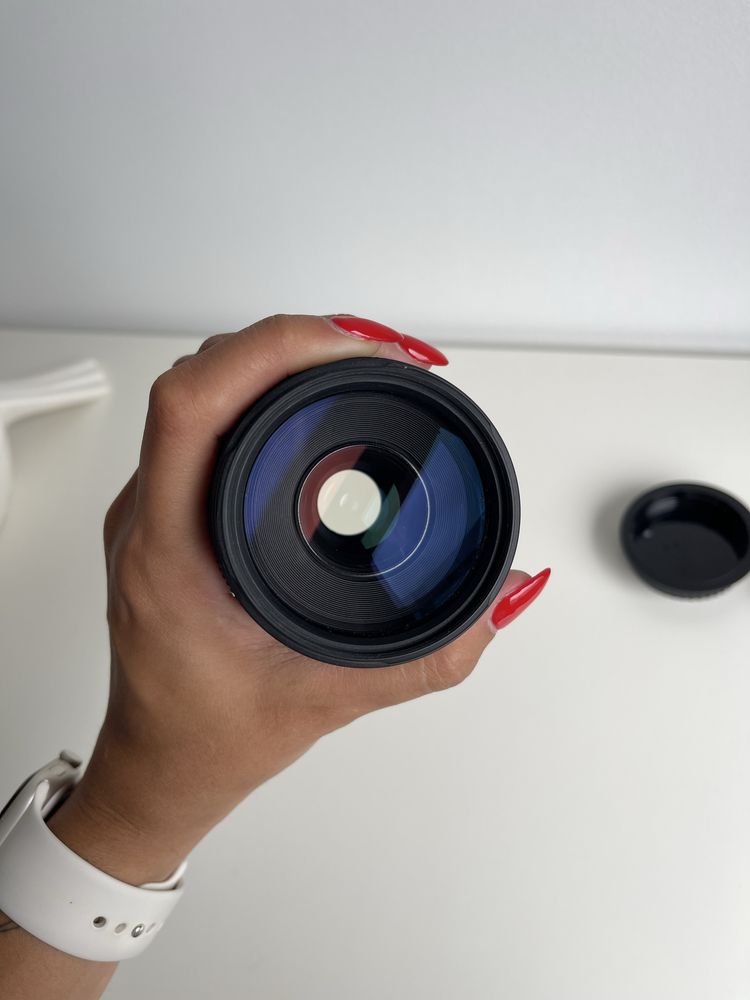 Lente Canon Zoom EF 75-300mm 1:4-5:6 III