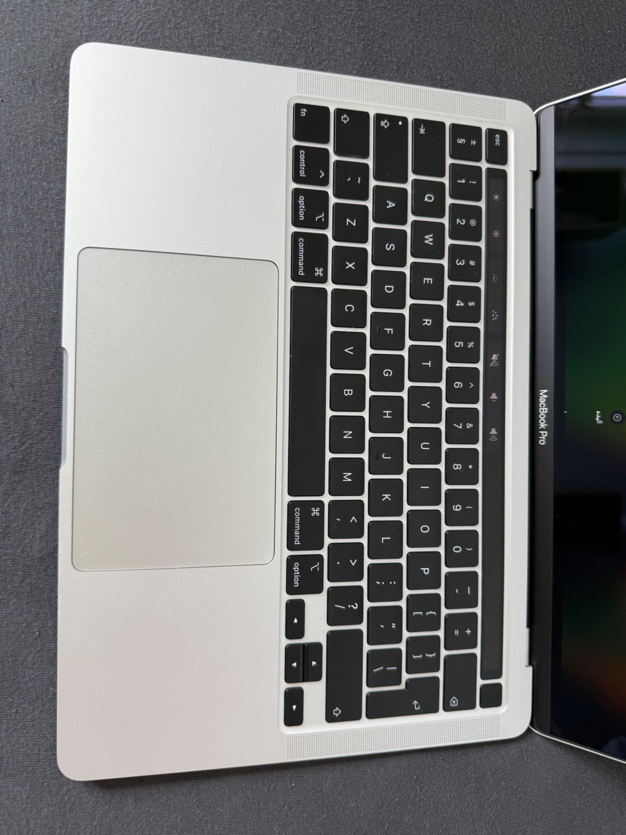 MacBook Pro 13" (2020, Intel i5, 16 GB RAM, 1 TB SSD)