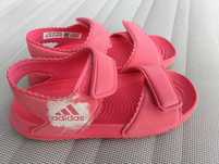 Sandałki piankowe Adidas 27
