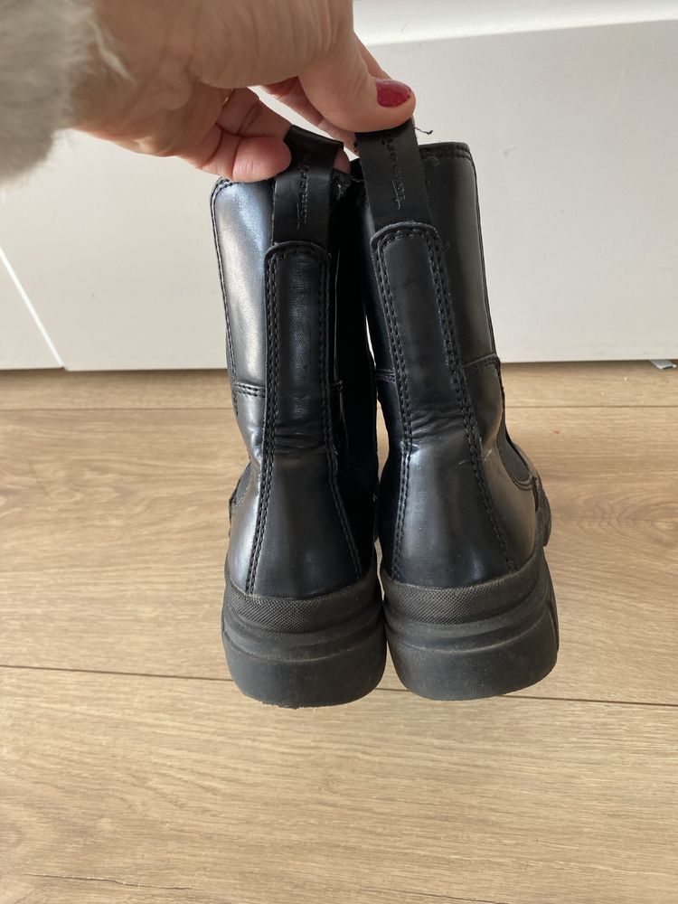 Tamaris skorzane buty damskie wiosenne 39