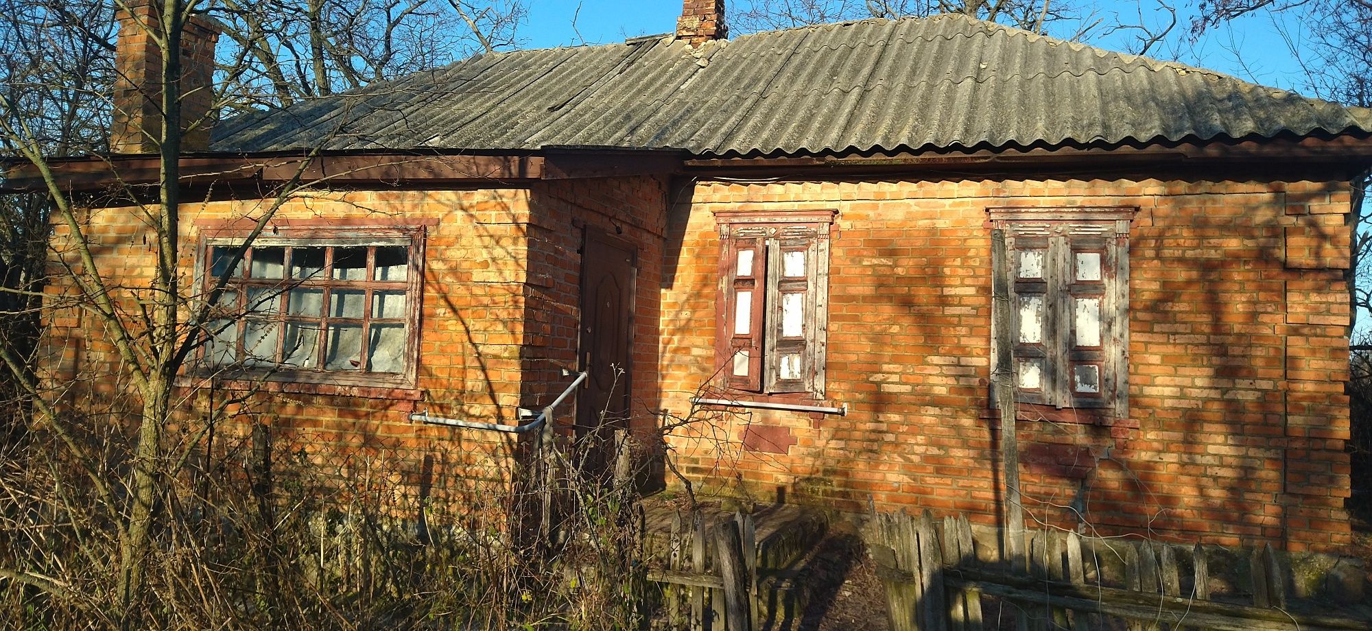 Будинок у селі Петро-Загір'я