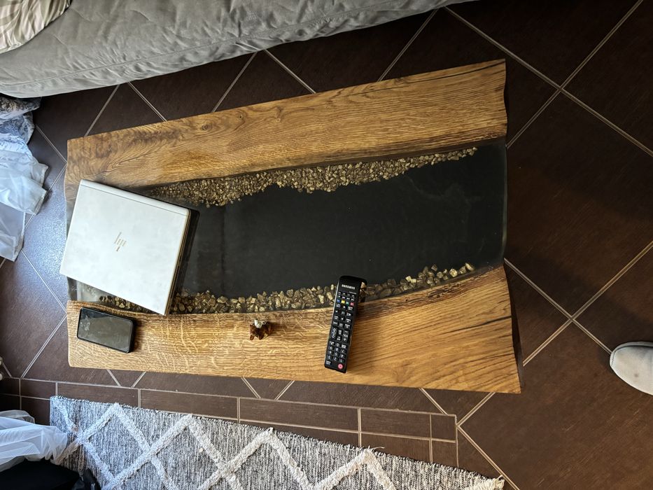 Stolik debowy-zywica epoksydowa