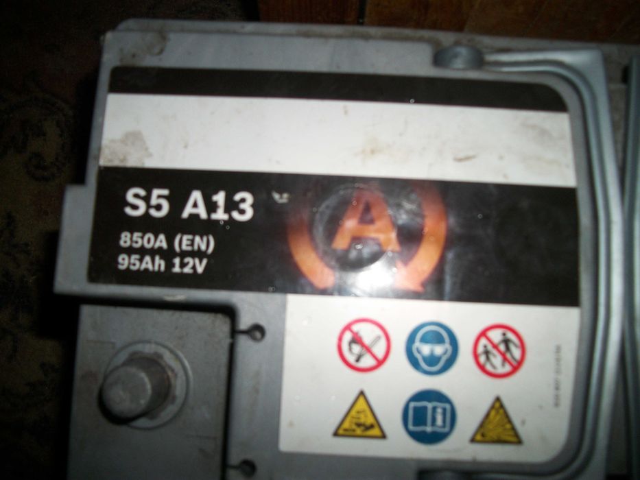 инвертор  аккумулятором (без АКБ (аккумулятор 100 AGM