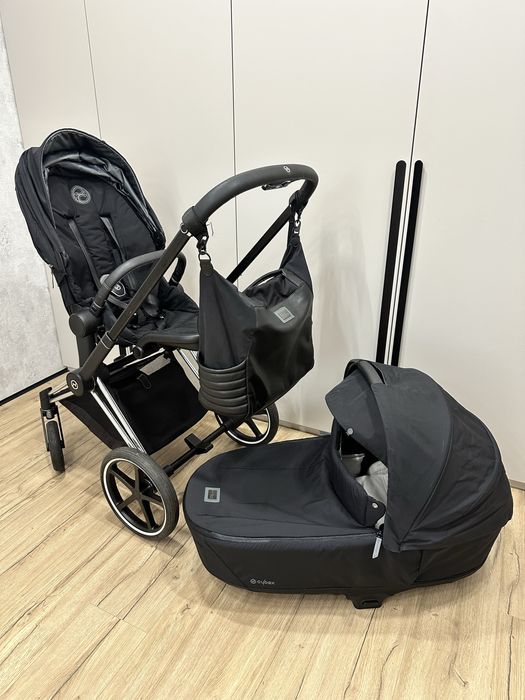 Продам коляску Cybex Priam 4.0  Chrome Black