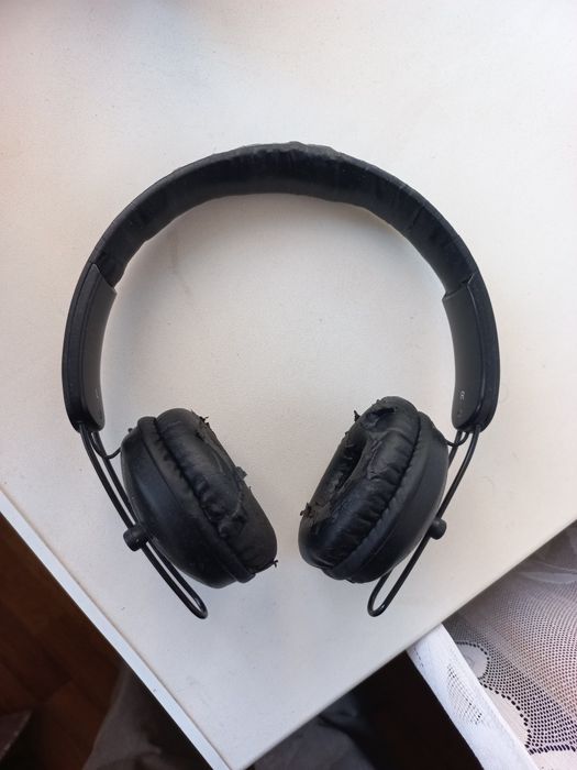 Блютуз гаушники.