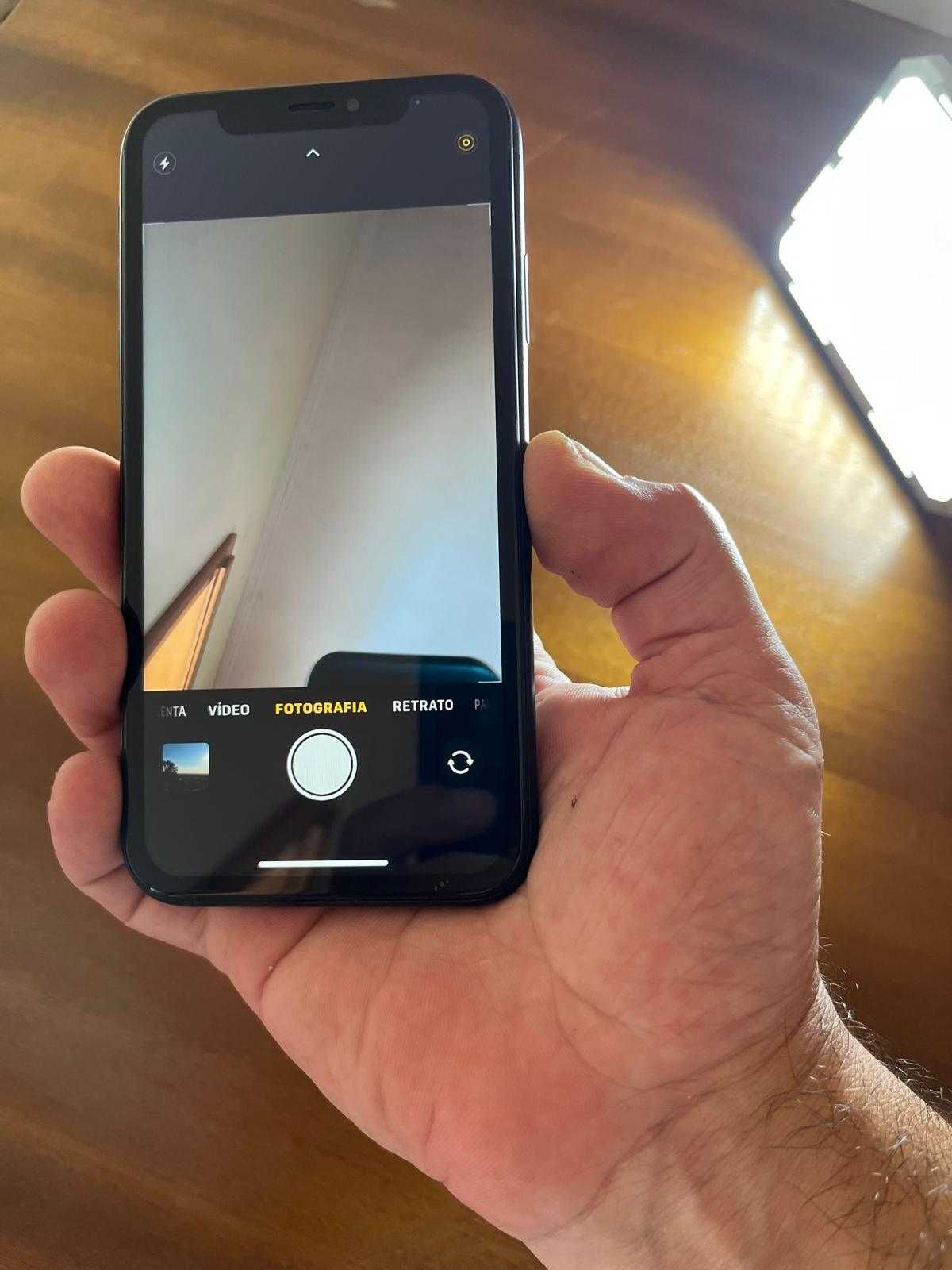 Iphone XR, bom estado geral. B+
