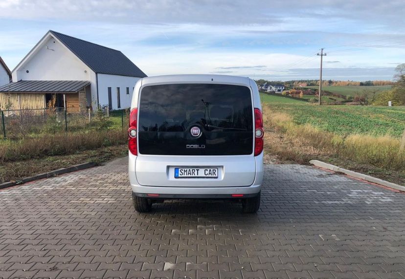 Fiat Doblo 2012 дизель 1.6 Multijet