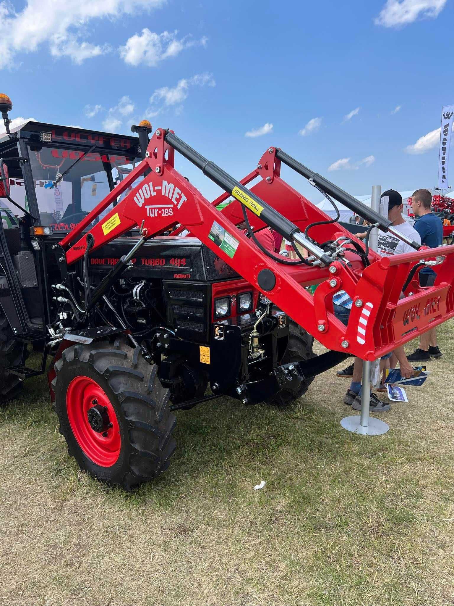 Ładowacz czołowy TUR-2BS samopoziomujący c360 c330 MTZ Zetor montaż