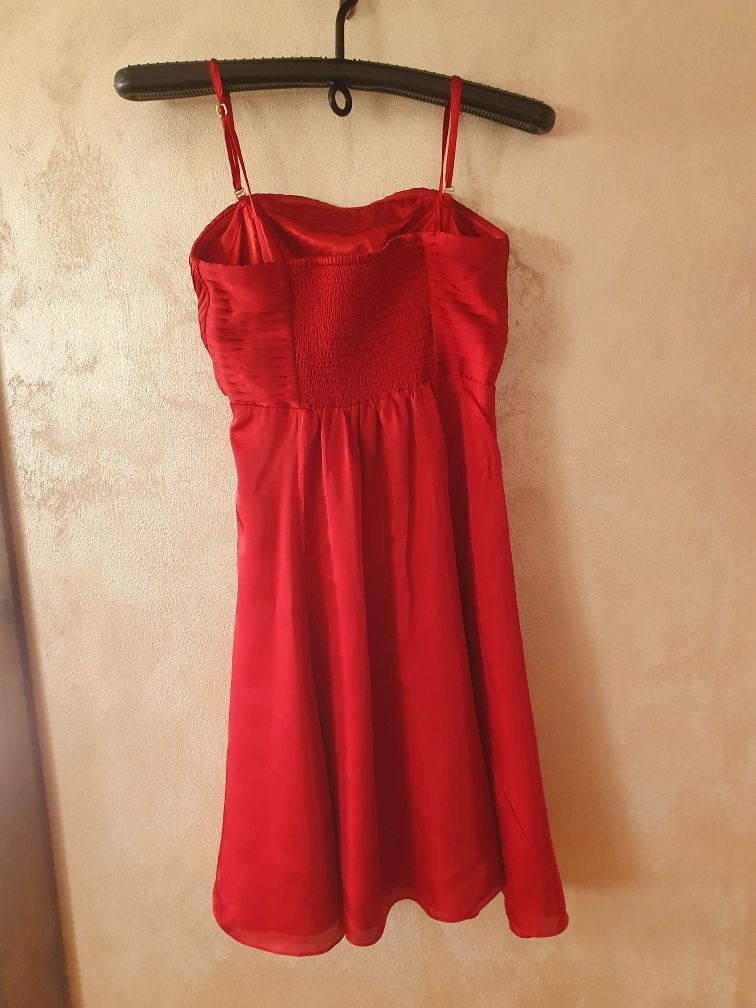 Elegancka sukienka M czerwona