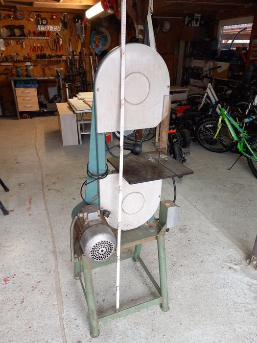 Piła Taśmowa do drewna