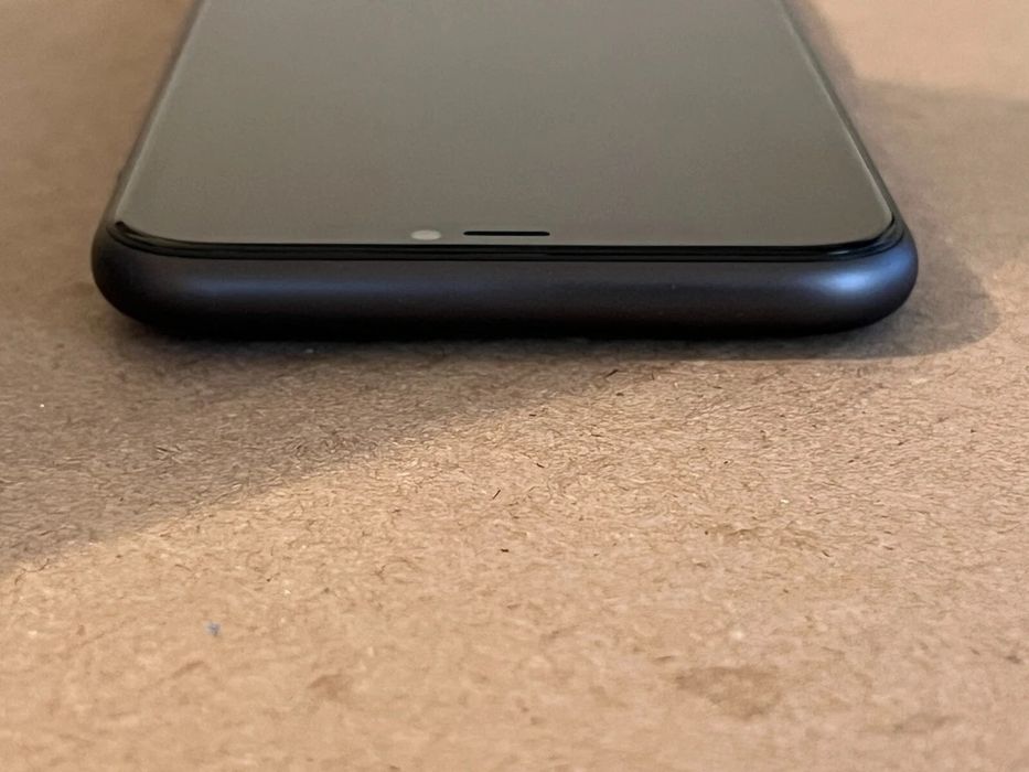 iPhone 11 64GB czarny