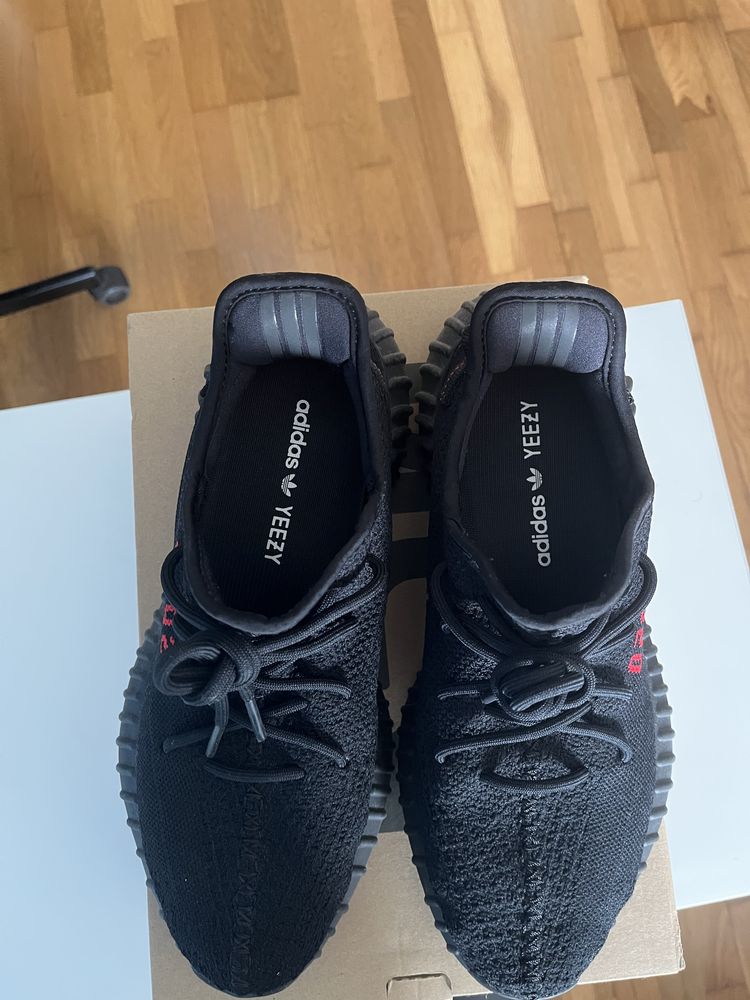 Yeezy Boost 350 V2 Bred - 44 2/3