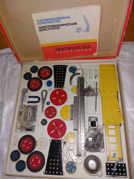 Конструктор из СССР для детского творчества