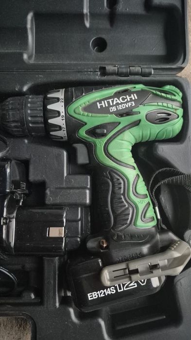 Шуруповерт Hitachi