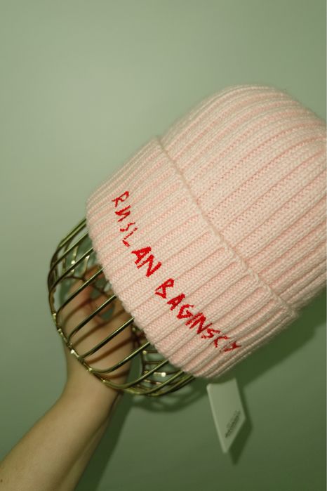 Шапка Ruslan baginskiy Monogram-embroidered Wool Beanie тренд 2025