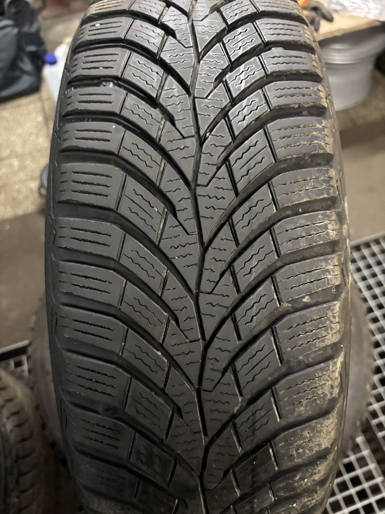 Komplet opon zimowych 185/65 R15 Continental