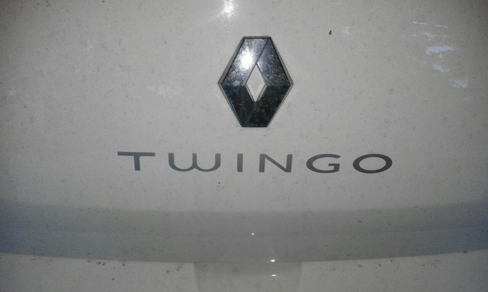 Sprzedam naklejkę klapy twingo