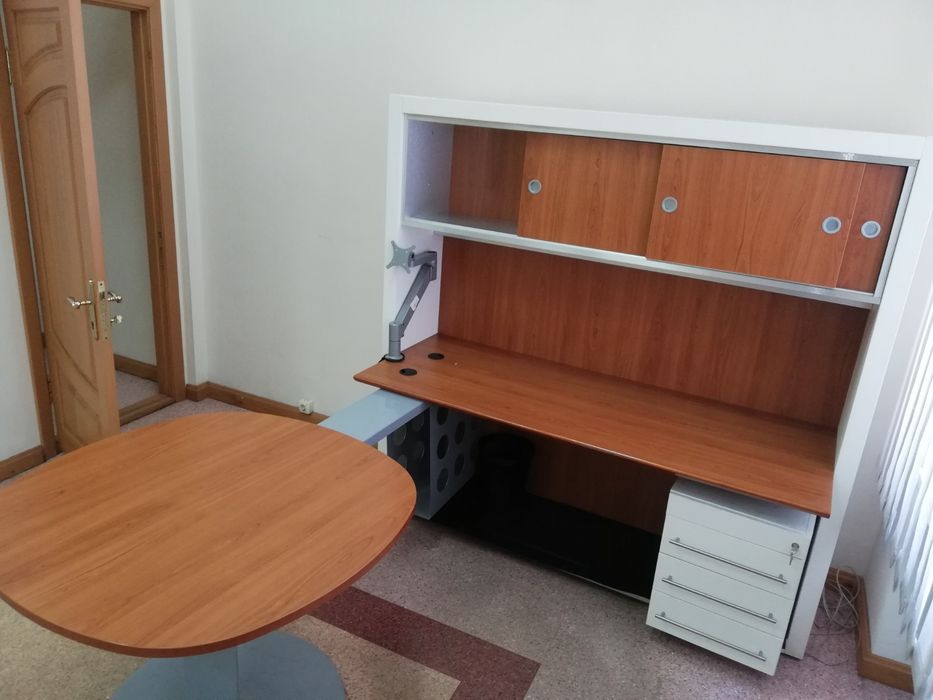 Офісні меблі комплект Італія