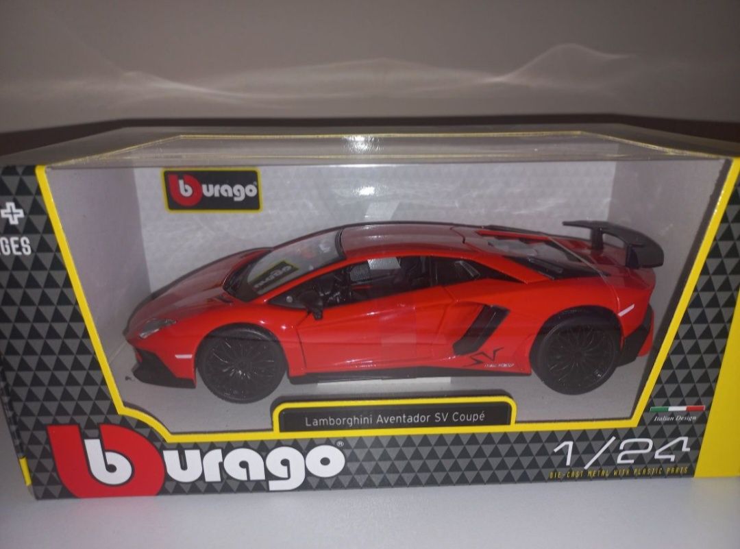 Bburago Lamborghini Aventador SV Coupe,skala 1:24