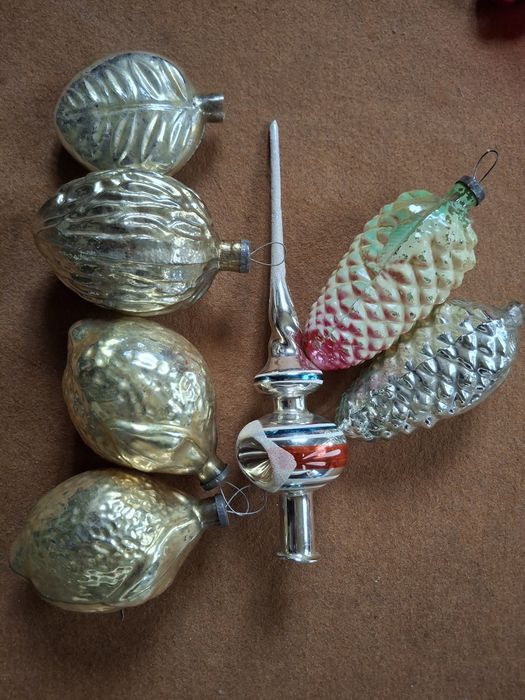 Большие елочные игрушки