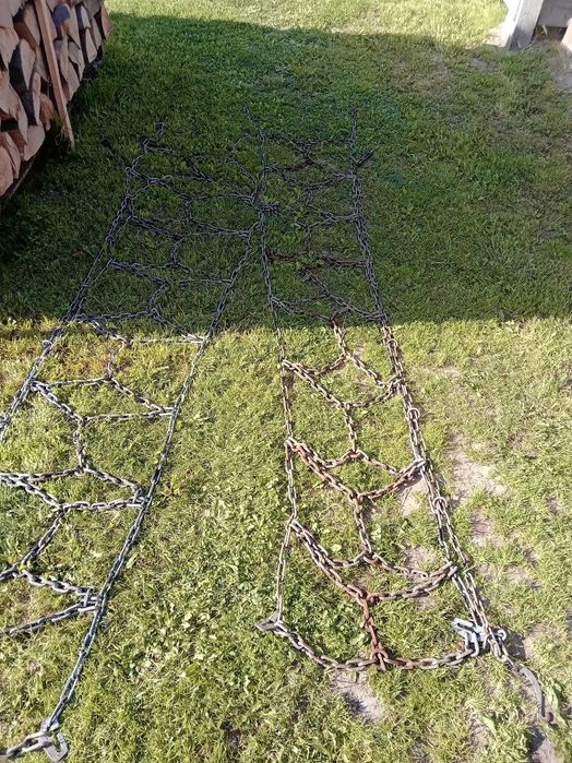Łańcuchy na koła do ciężarówki ,2 sztuki