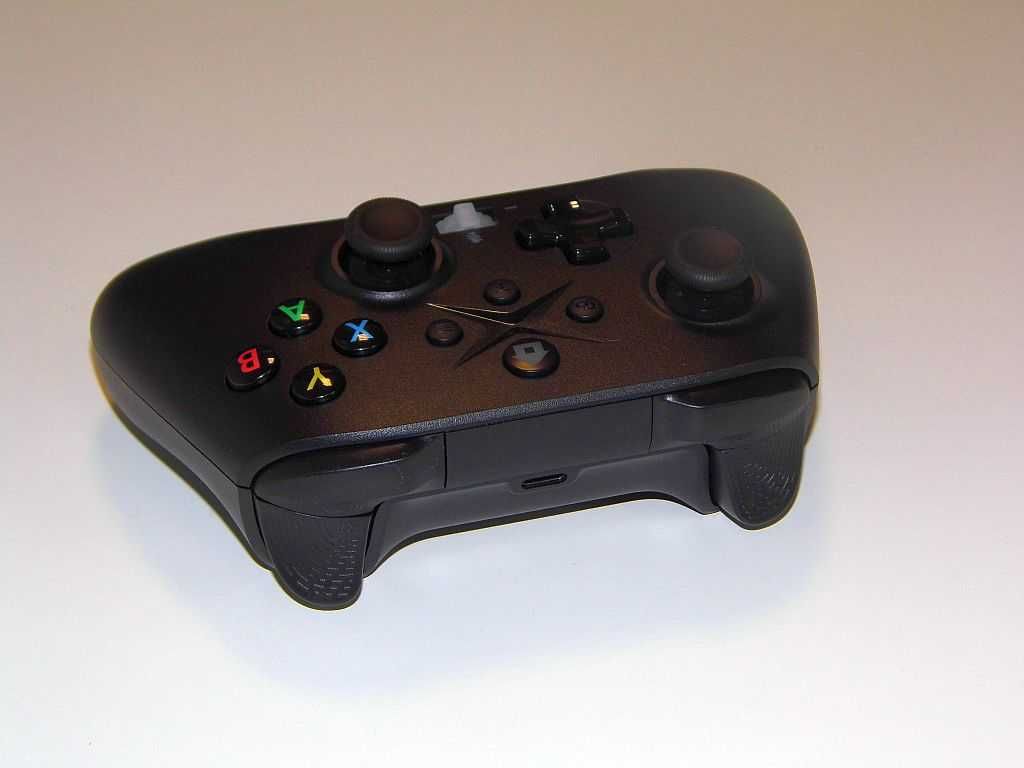 Nowy pad bezprzewodowy do konsoli Xbox One Series X/S oraz komputerów