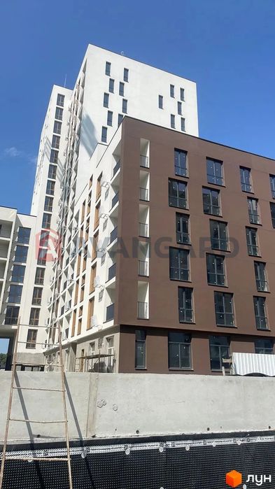 Продаж 2к квартири 74.1 кв. м на вул. Під Голоском.