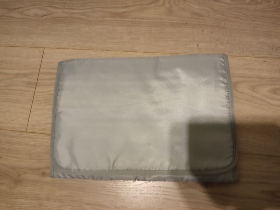 Mata przewijak dla niemowląt