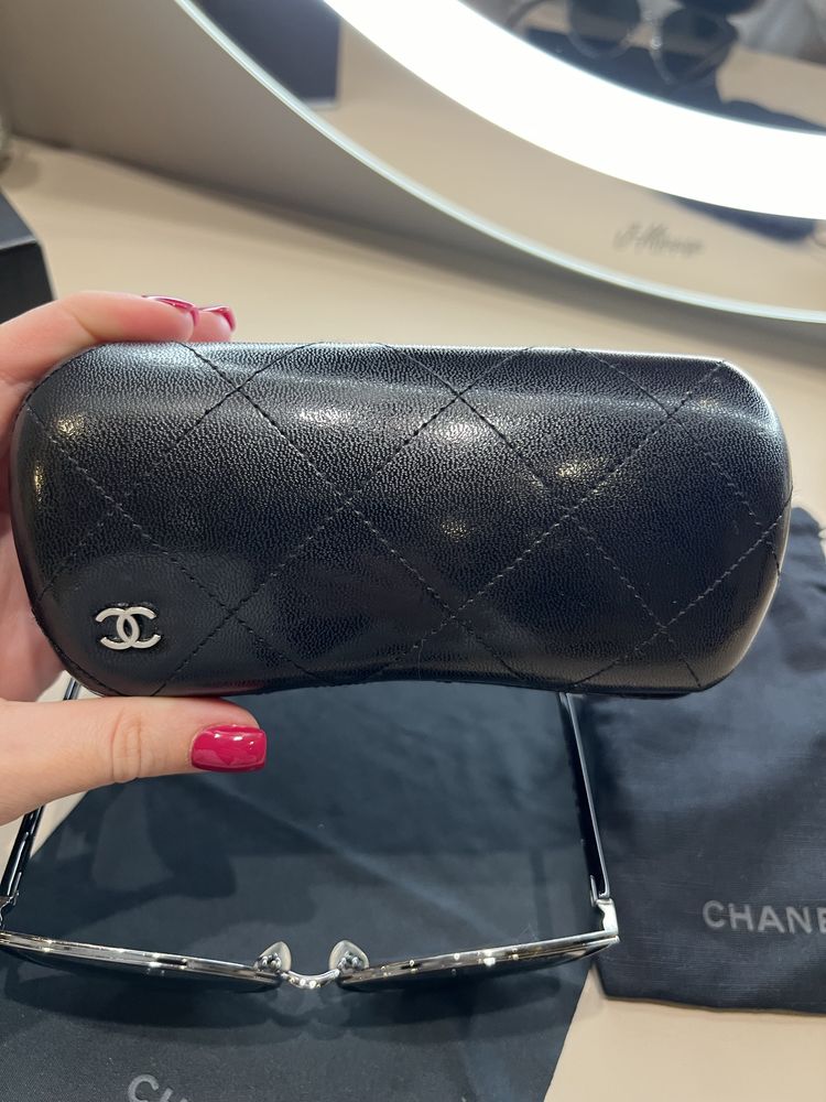Okulary CHANEL (certyfikat, paragon, etui, pudełko)