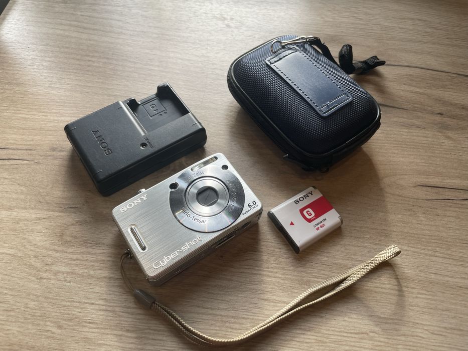 Aparat Cyfrowy Sony Cyber-shot W50 6 megapixeli 3 zoom vintage y2k