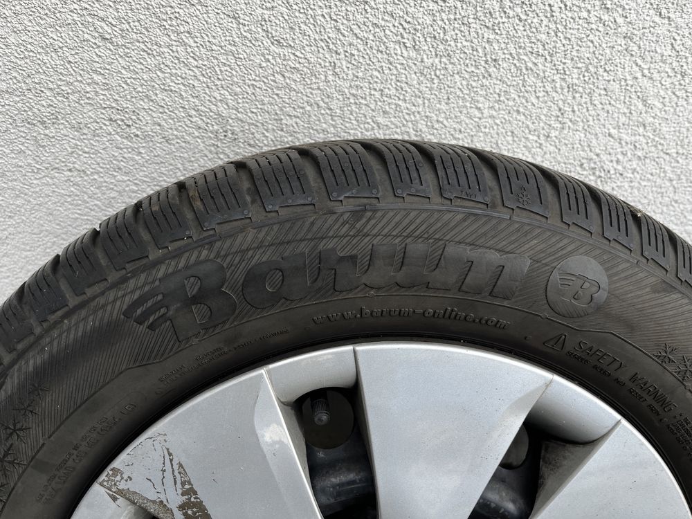 Koła 5x114,3 Corolla Yaris Auris Barum Polaris 3 15” 195/65R15