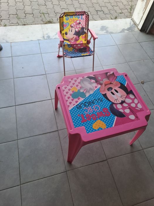 Mesa e Cadeira Minnie
