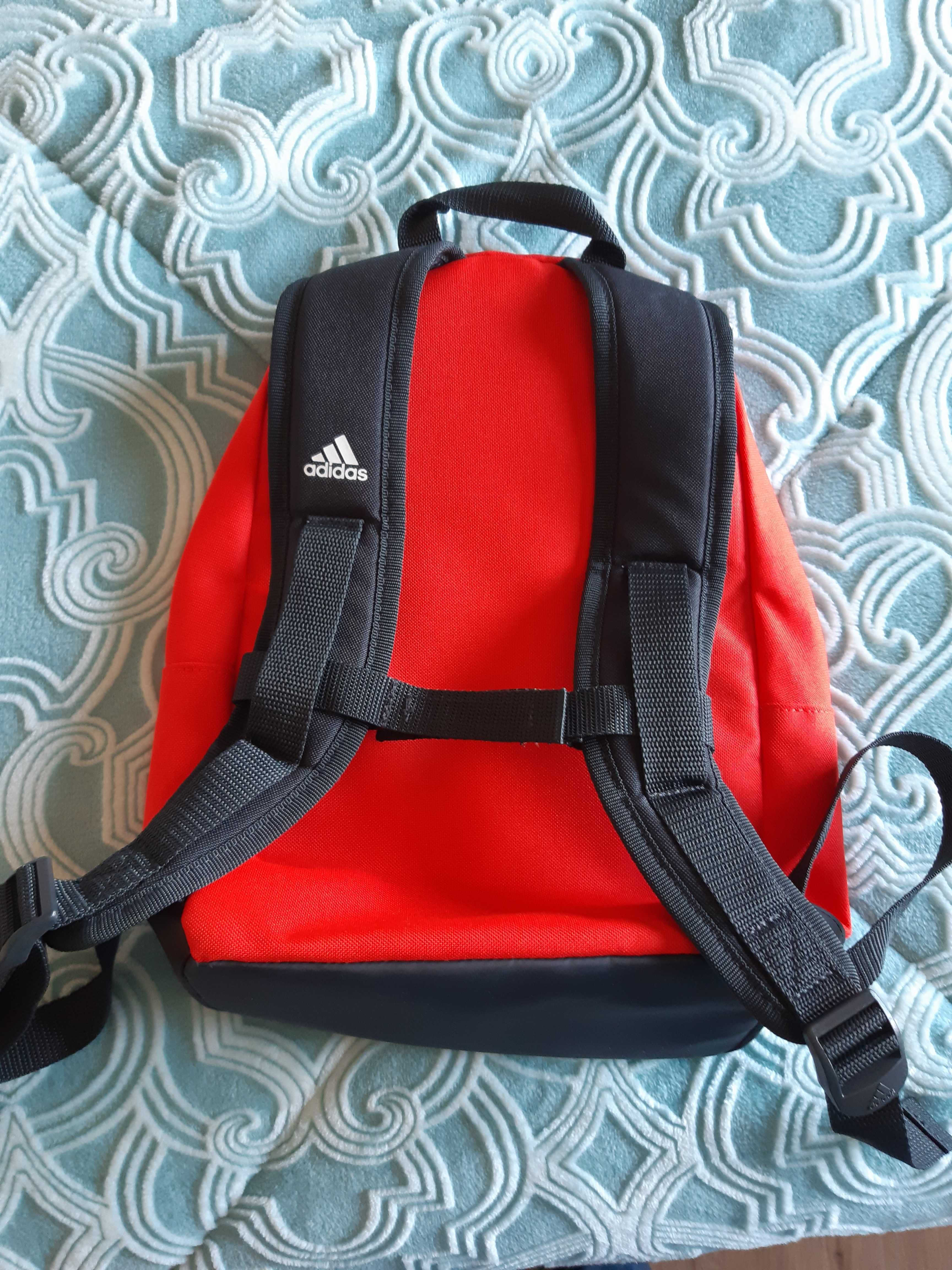 Mochila de caminhada Adidas