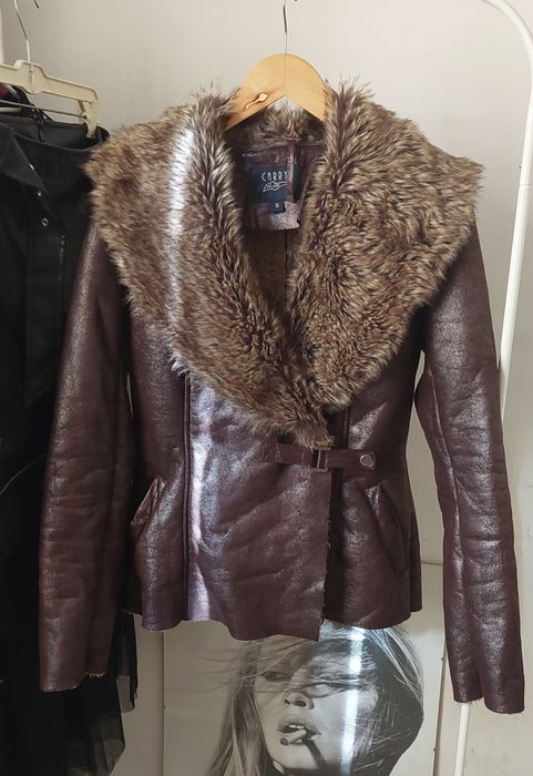 Kurtka kożuch futro carry