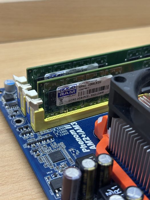 Płyta główna z procesorem + pamięć ram