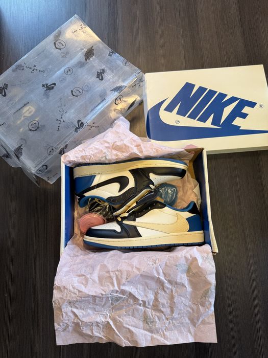 Air Jordan 1 low fragment travis scott
