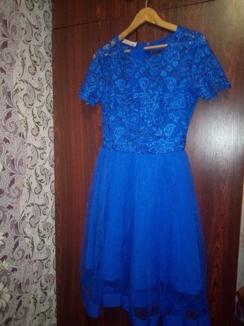 Випускне синє плаття