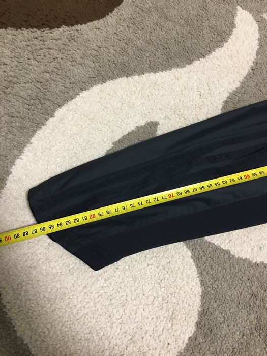 Спортивная куртка адидас