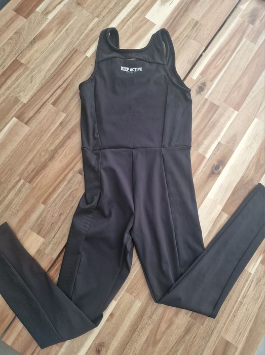 Kombinezon sportowy dziewczęcy Zara, wiek 9-10 lat, wzrost 140 cm