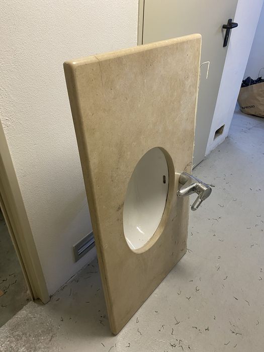 Wc Bancada liós com dois lavatórios