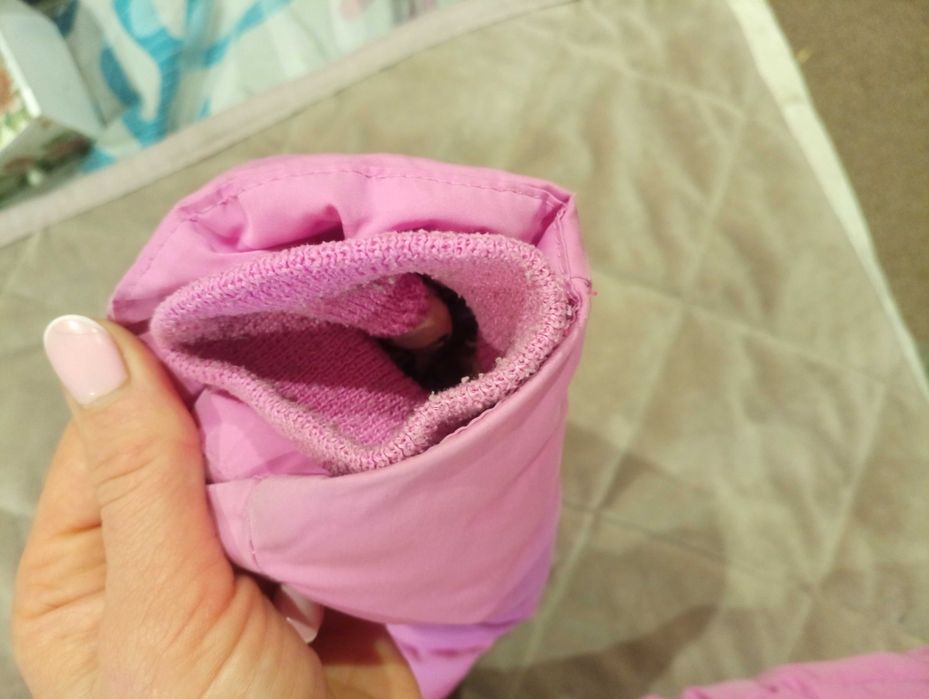 Куртка на дівчинку 110