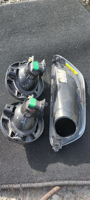 Фара Гранд Черокі ліва з рамкою ПТФ