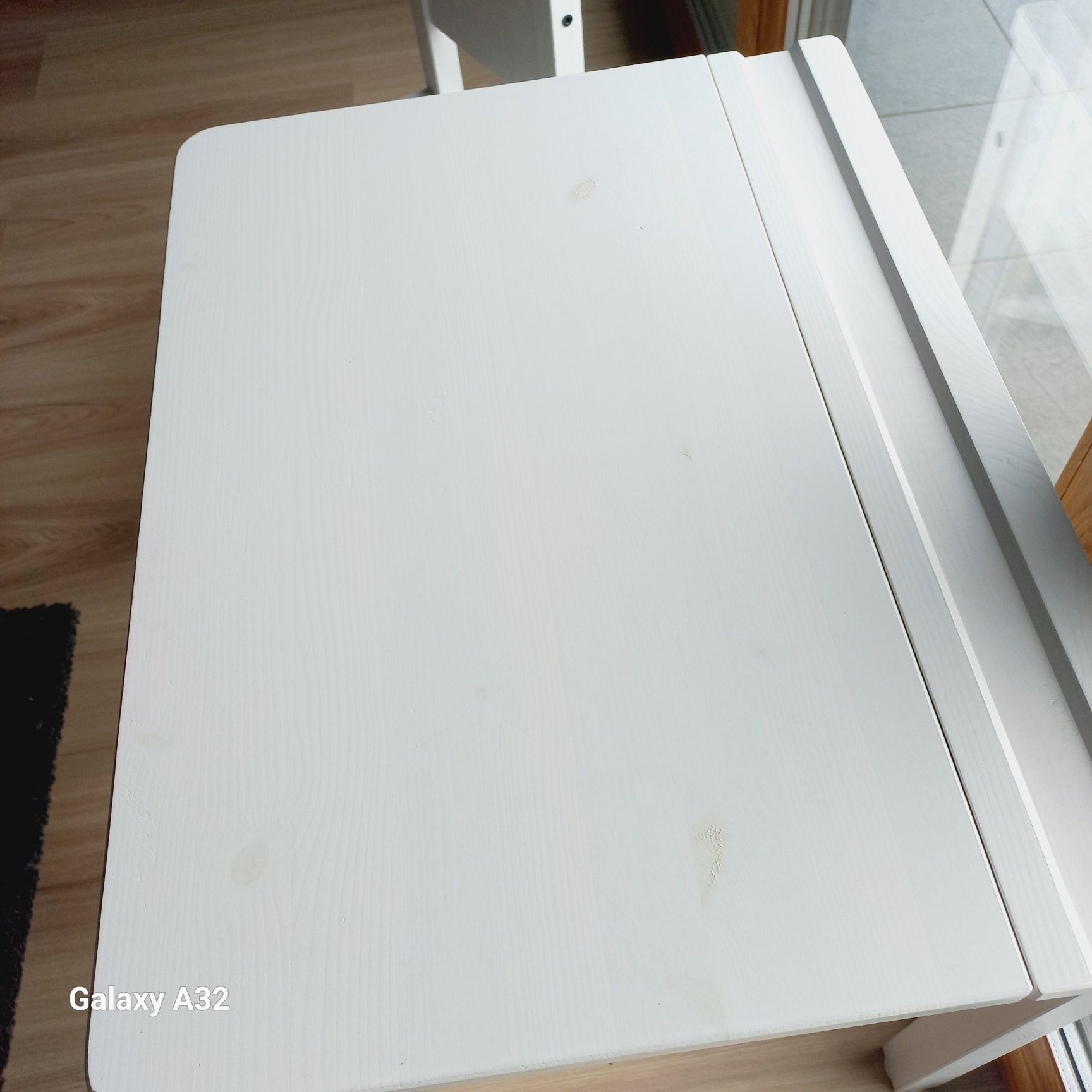 Ikea Sundvik zestaw biurko ze schowkiem krzesełko białe