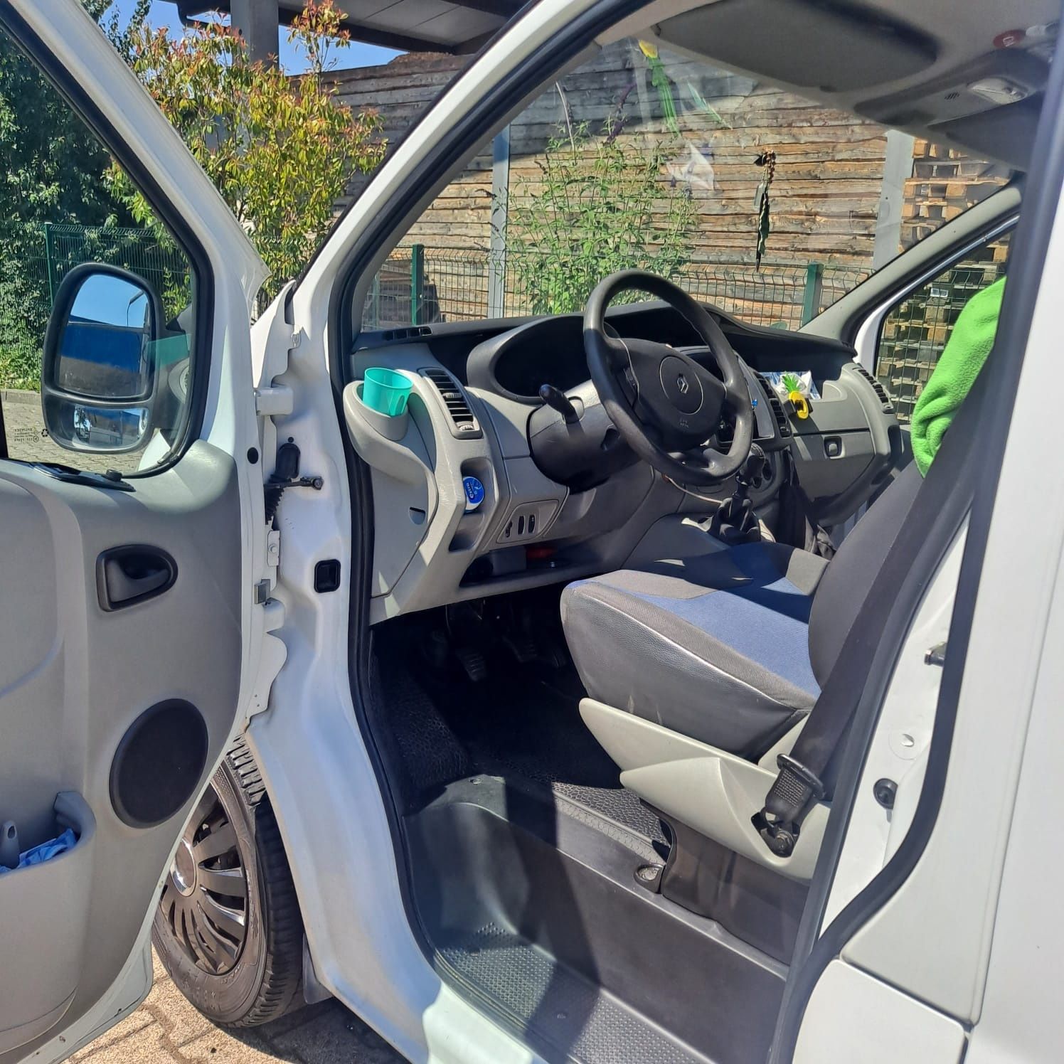 Bus Renault Trafic 2. 0DCI Zadbany Klima nie(vivaro, transit, transpor